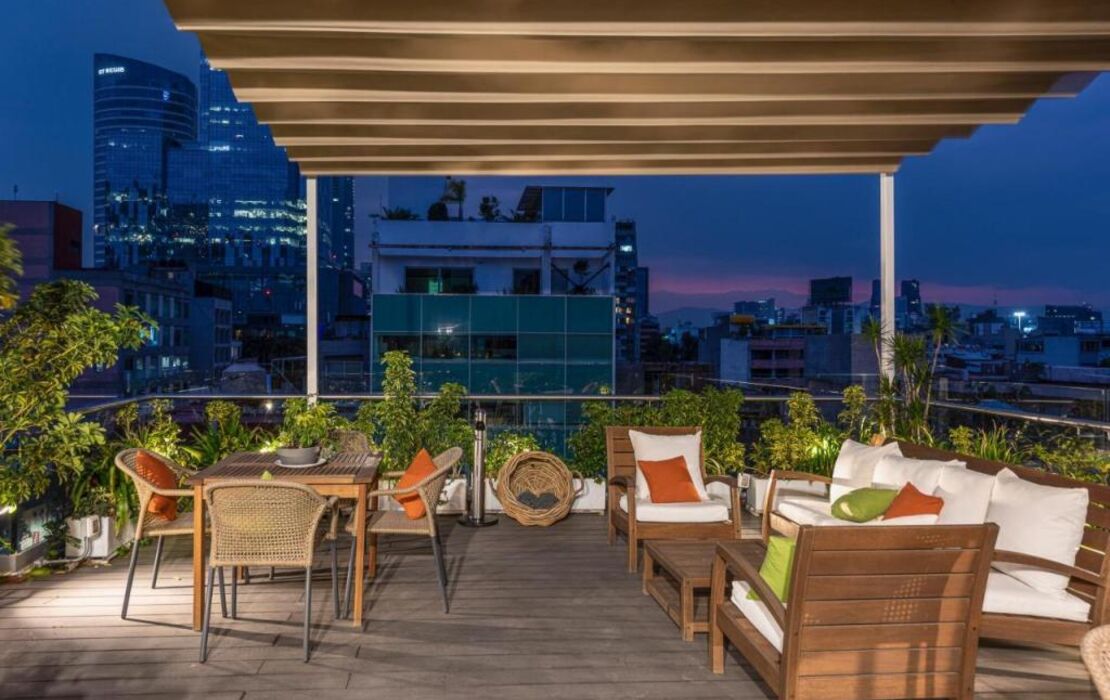Reforma Guest House