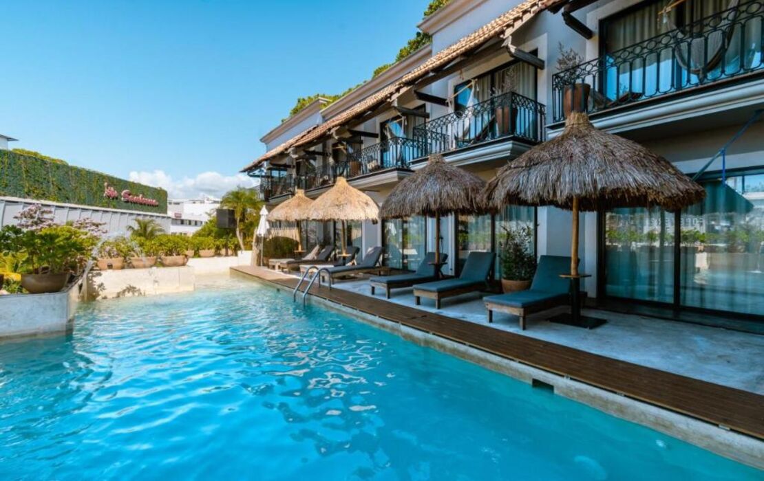 Caribbean Paradise Hotel & Spa - 5th Avenue