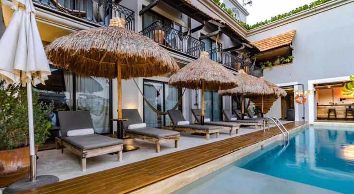 Caribbean Paradise Hotel & Spa - 5th Avenue