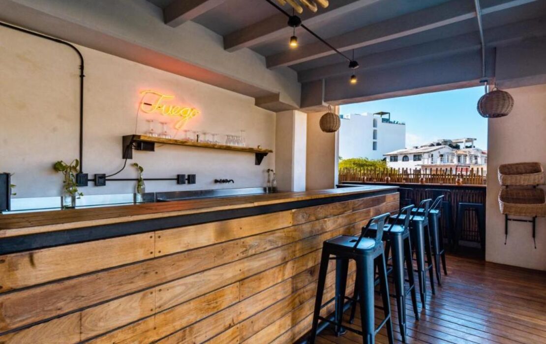 Caribbean Paradise Hotel & Spa - 5th Avenue