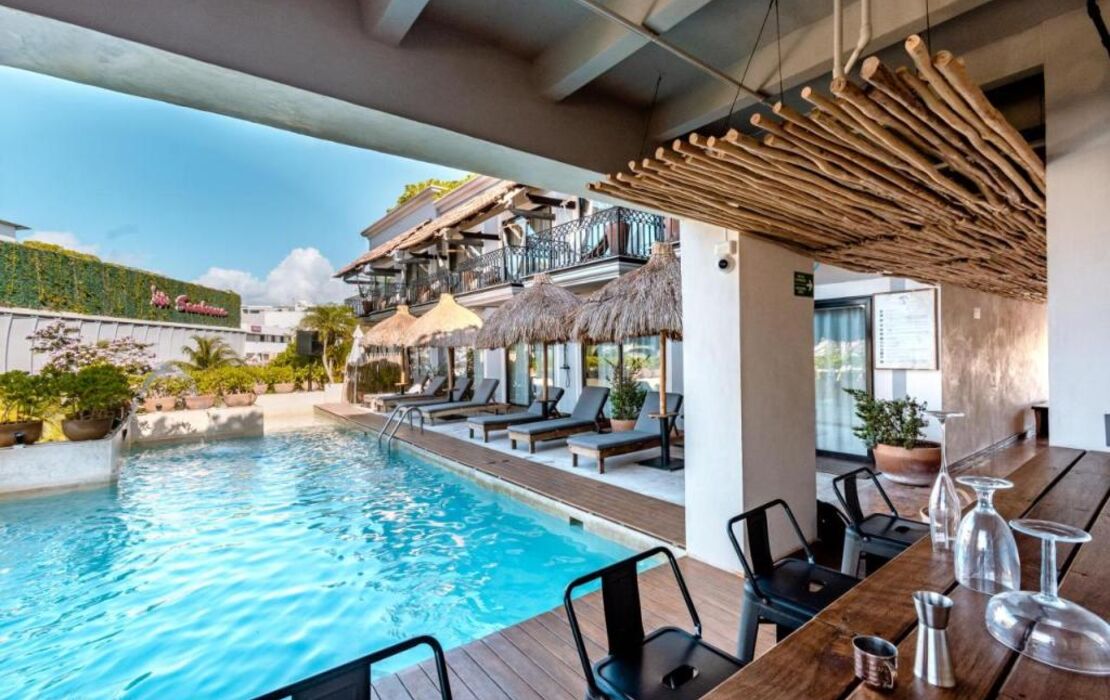 Caribbean Paradise Hotel & Spa - 5th Avenue