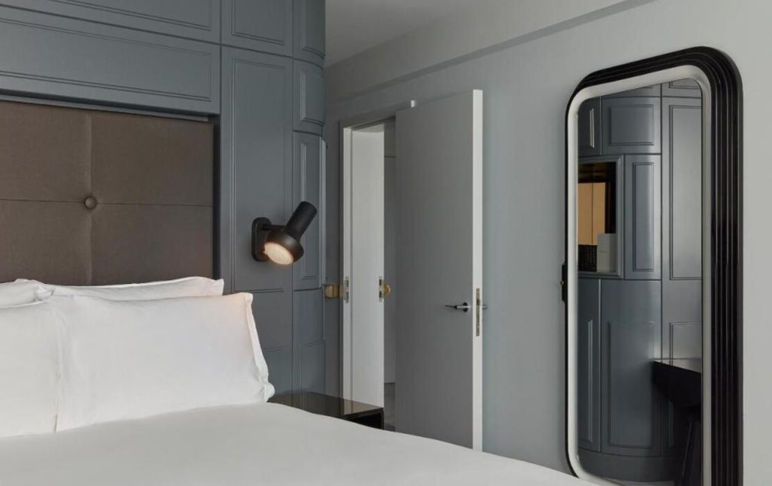 Sea Containers London