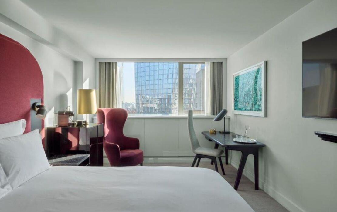 Sea Containers London