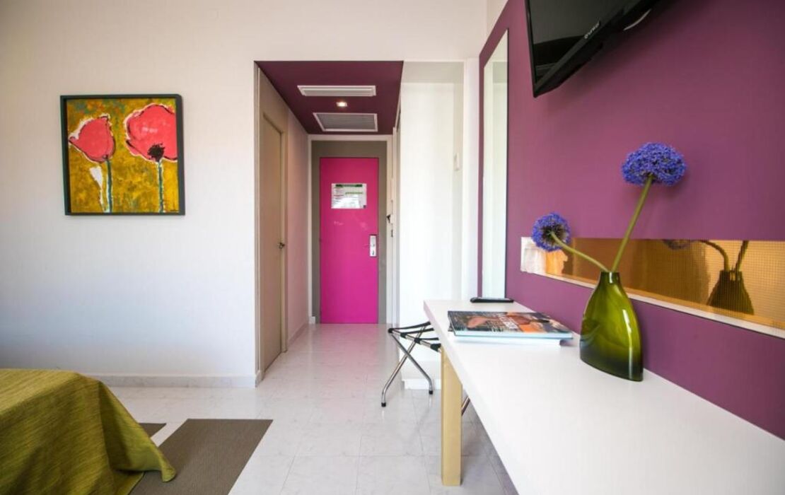 The Purple Hotel - Adults Only