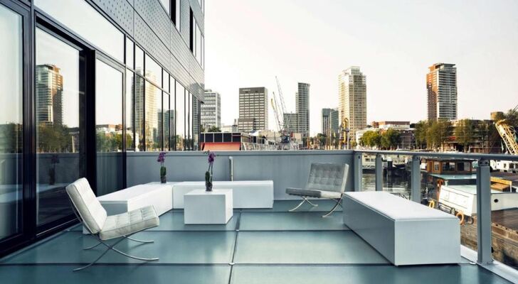 Mainport Hotel Rotterdam, Curio Collection by Hilton