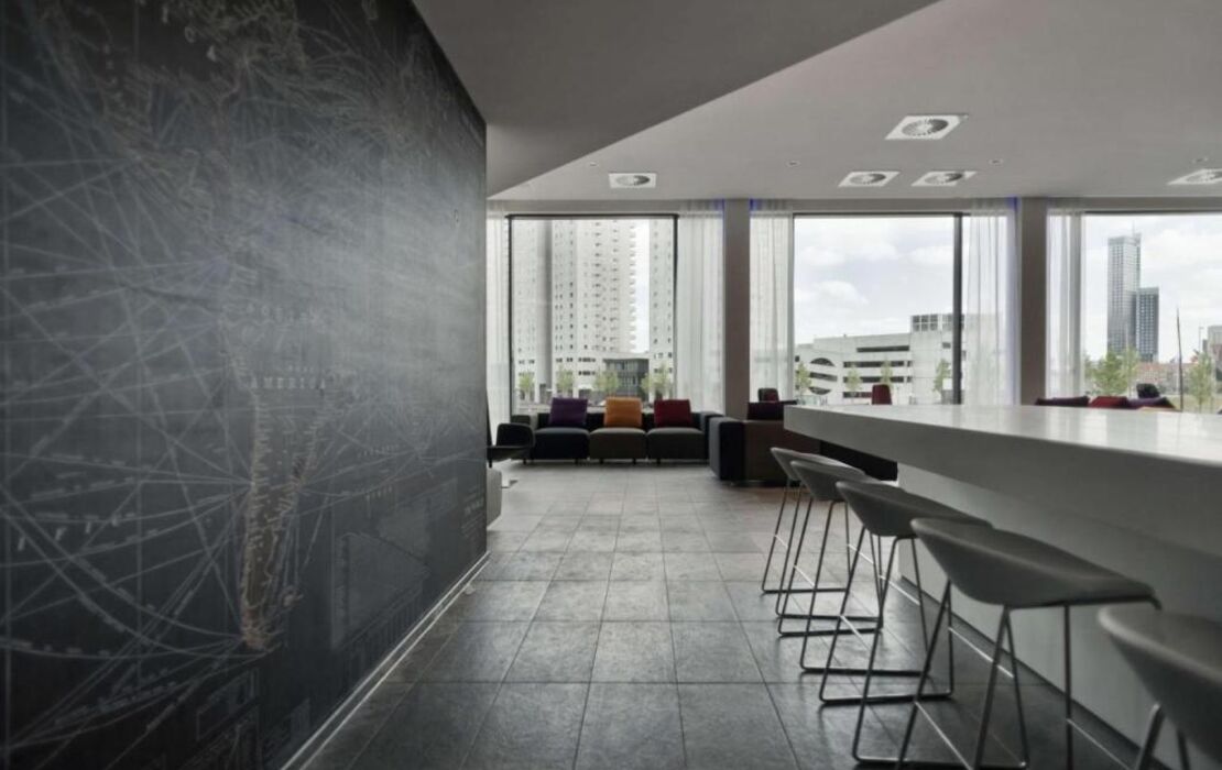 Mainport Hotel Rotterdam, Curio Collection by Hilton