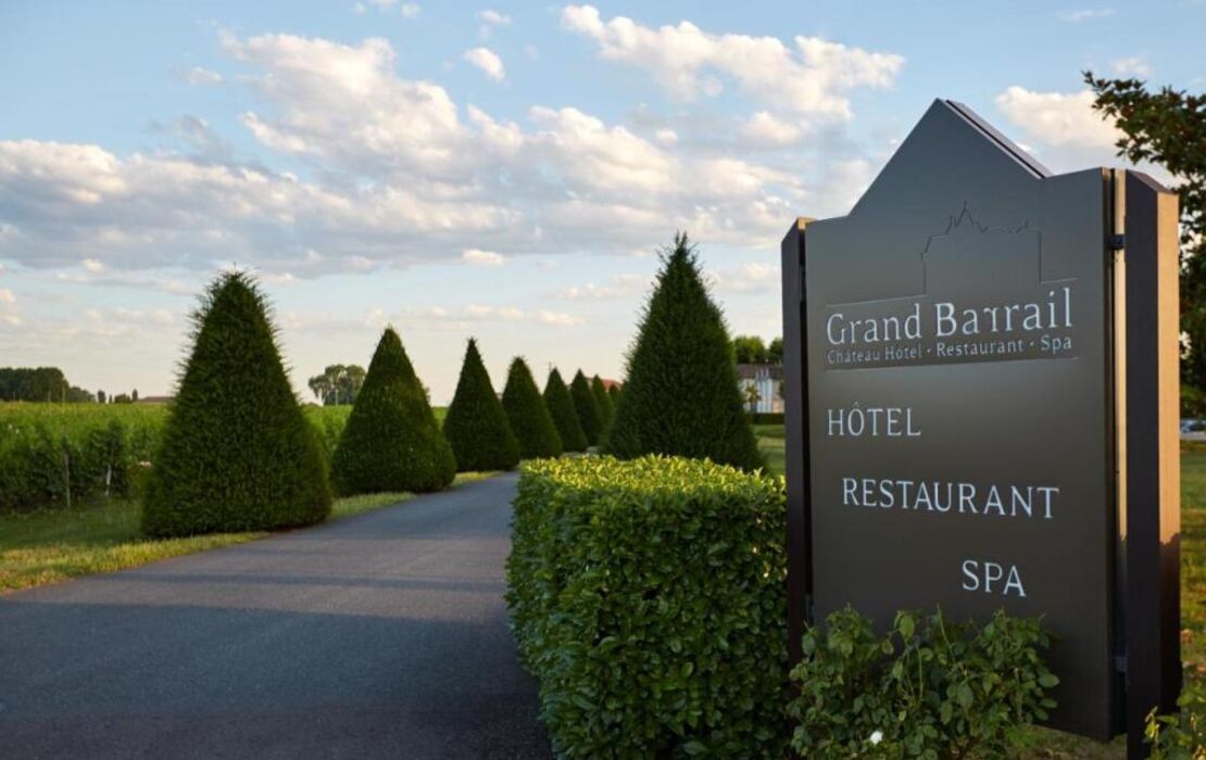 Château Hôtel Grand Barrail