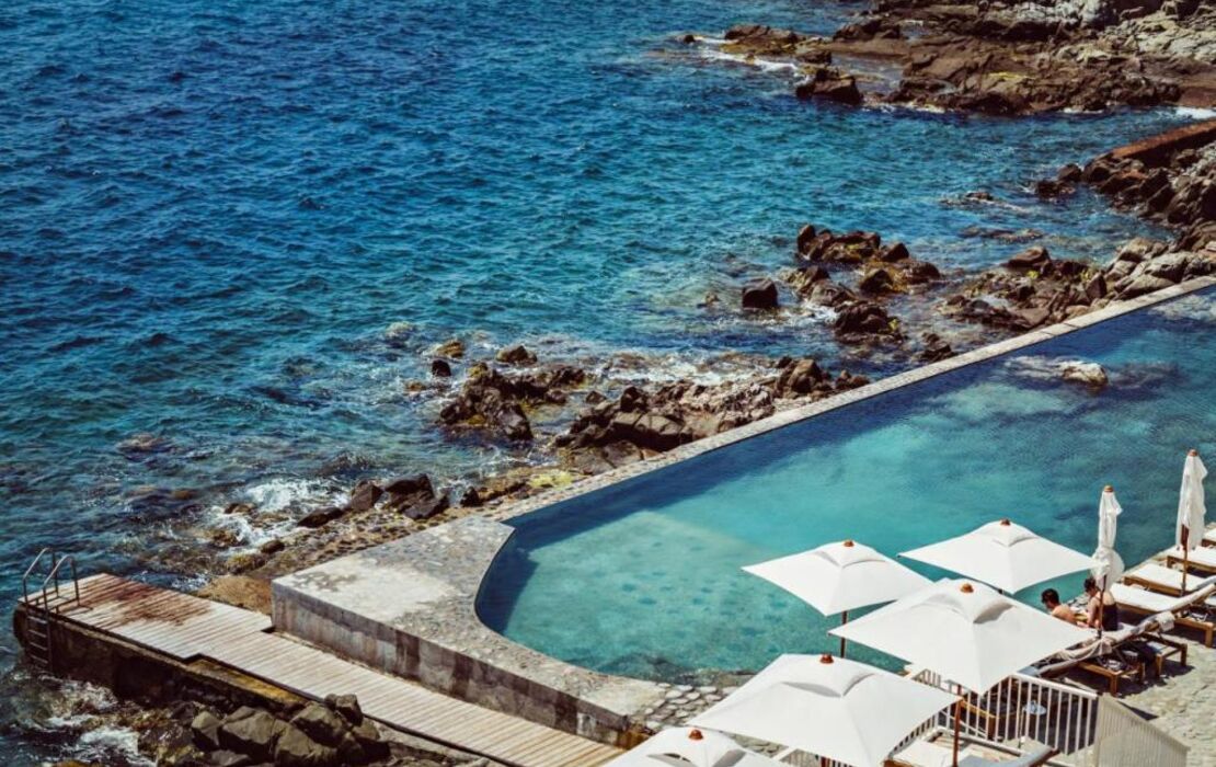 Les Roches Rouges, a Beaumier hotel
