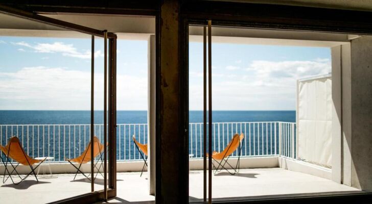 Les Roches Rouges, a Beaumier hotel