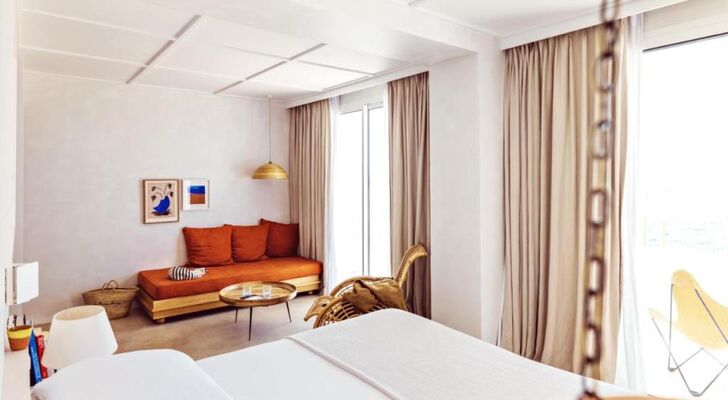 Les Roches Rouges, a Beaumier hotel