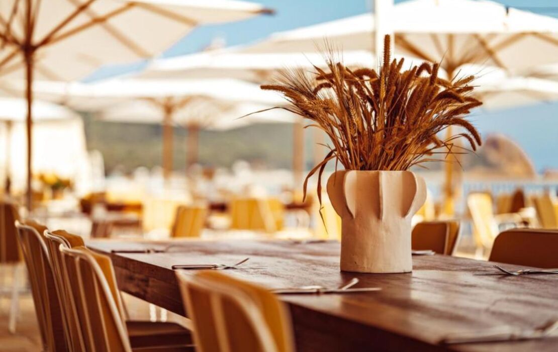 Les Roches Rouges, a Beaumier hotel