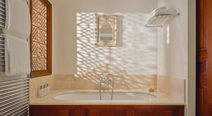 Airelles Pan Dei Palais