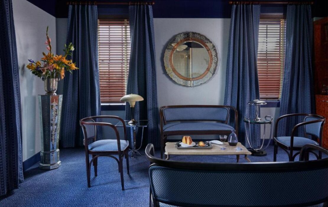 Ulysses, an Ash Hotel