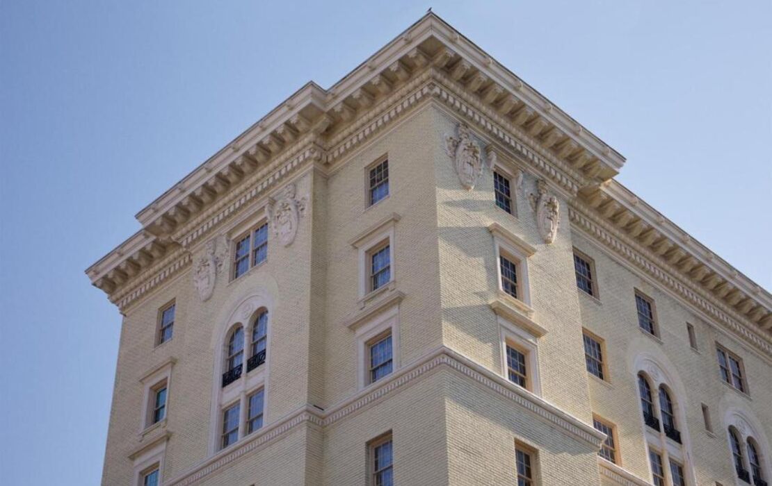 Ulysses, an Ash Hotel