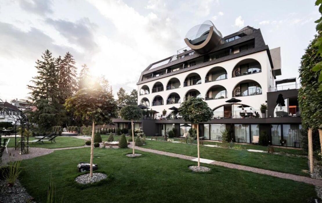 Gloriette Guesthouse Hotel & Restaurant