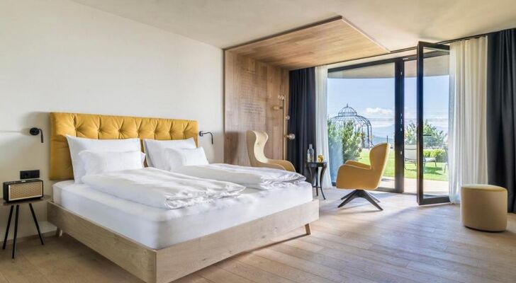 Gloriette Guesthouse Hotel & Restaurant