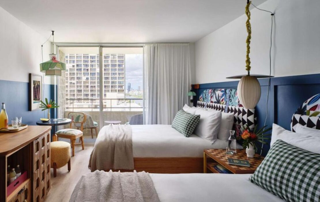 Wayfinder Waikiki - Voted Top 10 Best Hotels in Hawaii!