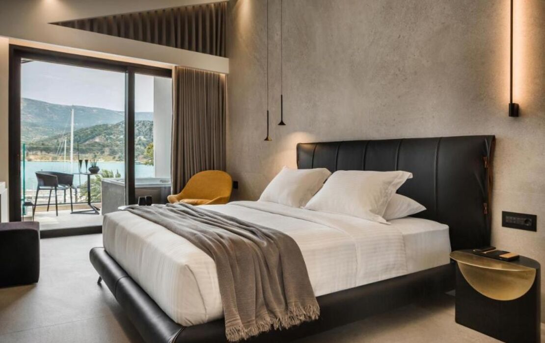 Canale Hotel & Suites