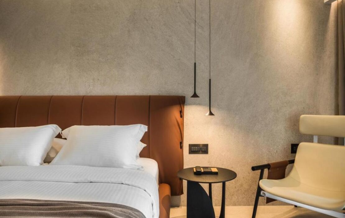 Canale Hotel & Suites