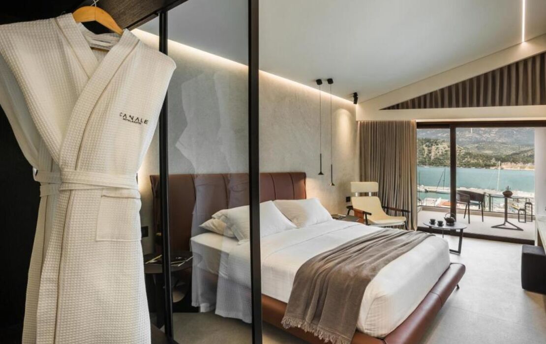 Canale Hotel & Suites