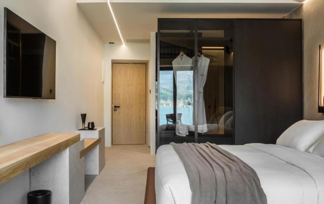 Canale Hotel & Suites