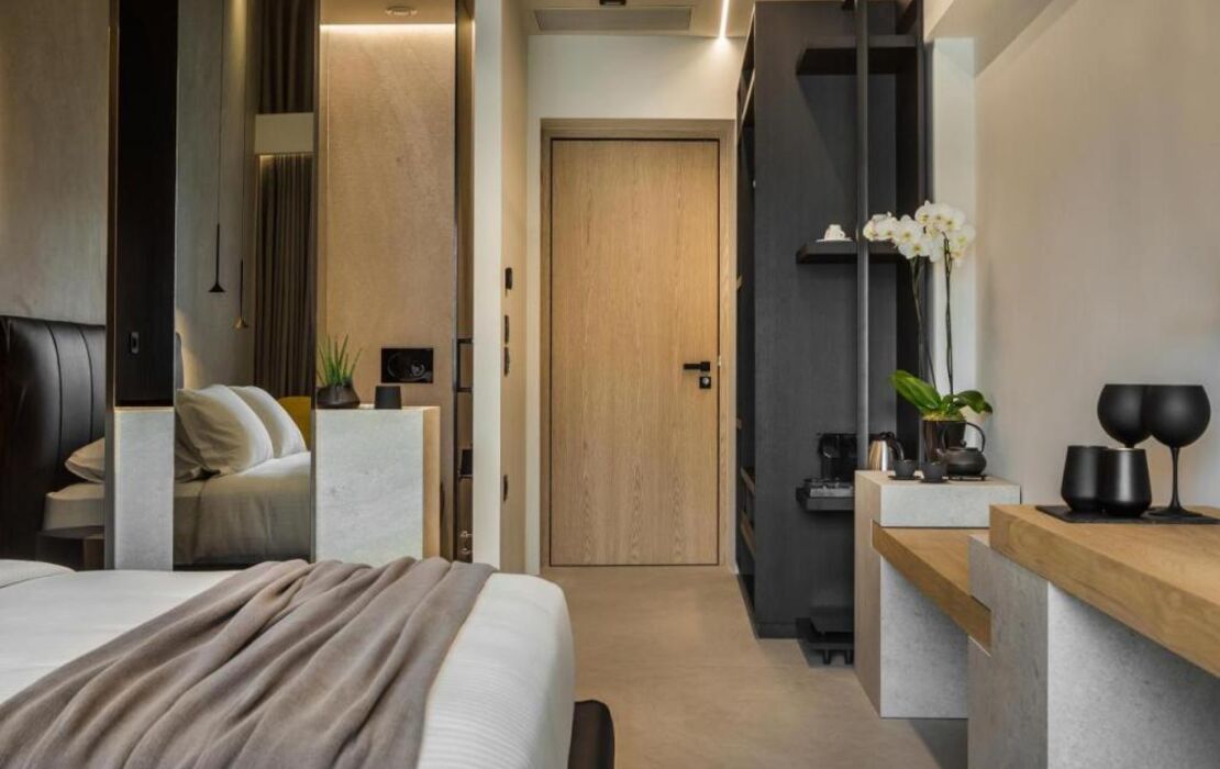 Canale Hotel & Suites