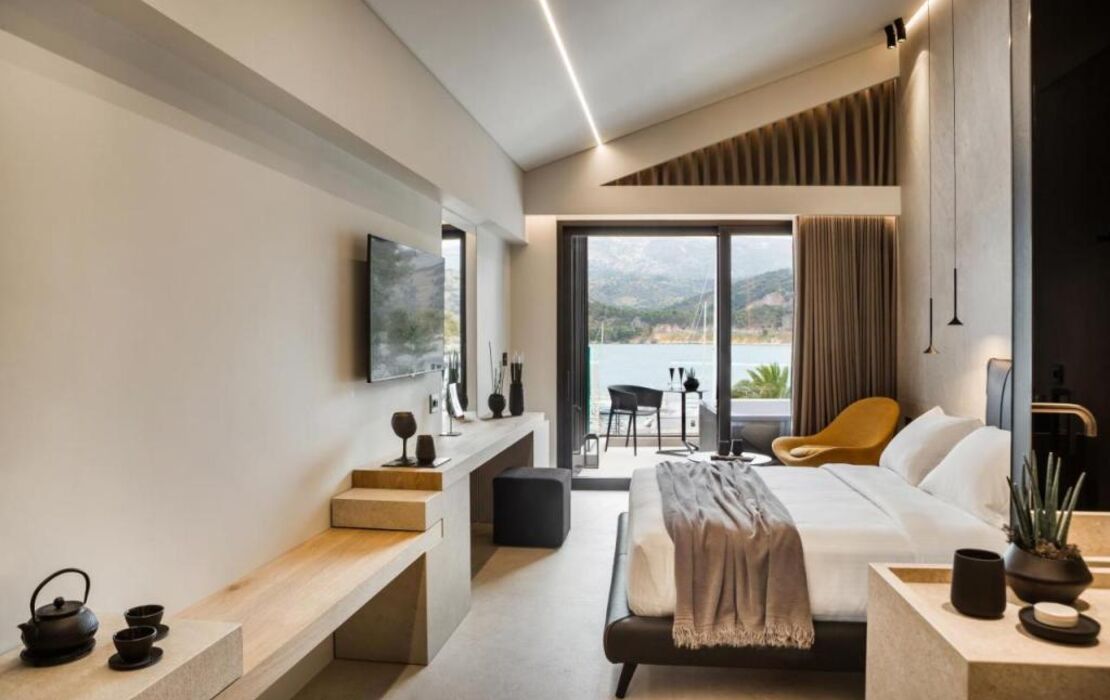 Canale Hotel & Suites