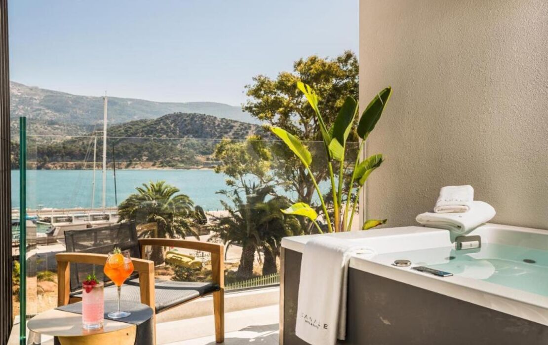 Canale Hotel & Suites