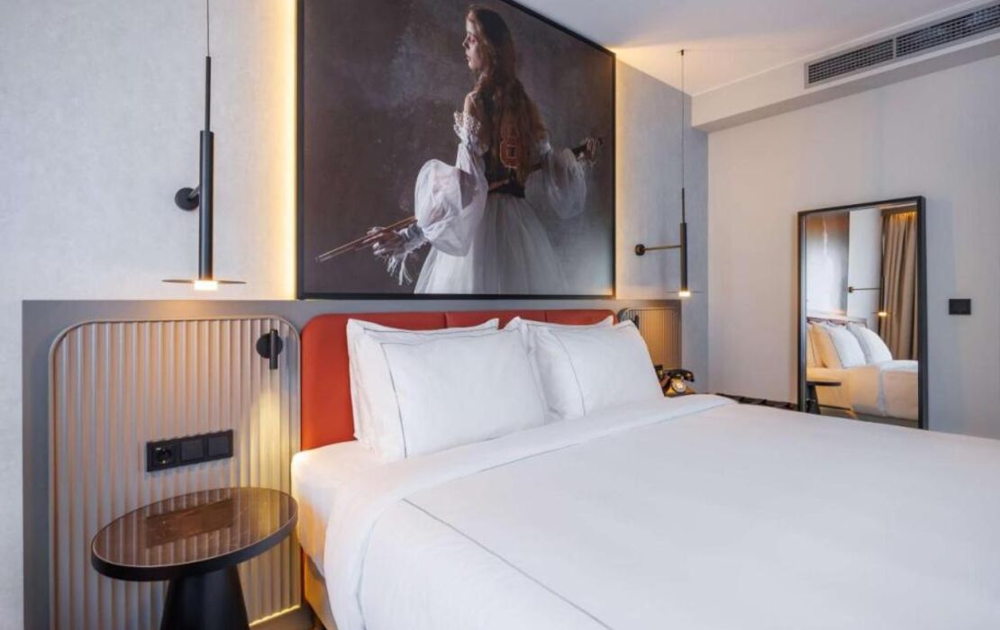 Radisson RED Berlin Kudamm