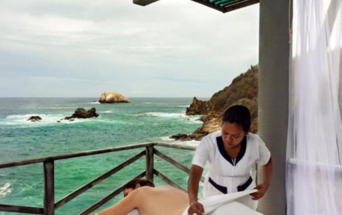Villa Aikia (Adults Suites A/C)