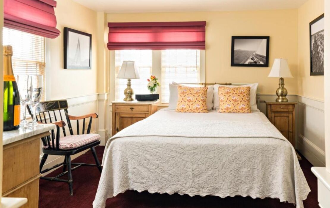 Brass Key Guesthouse Adults Only