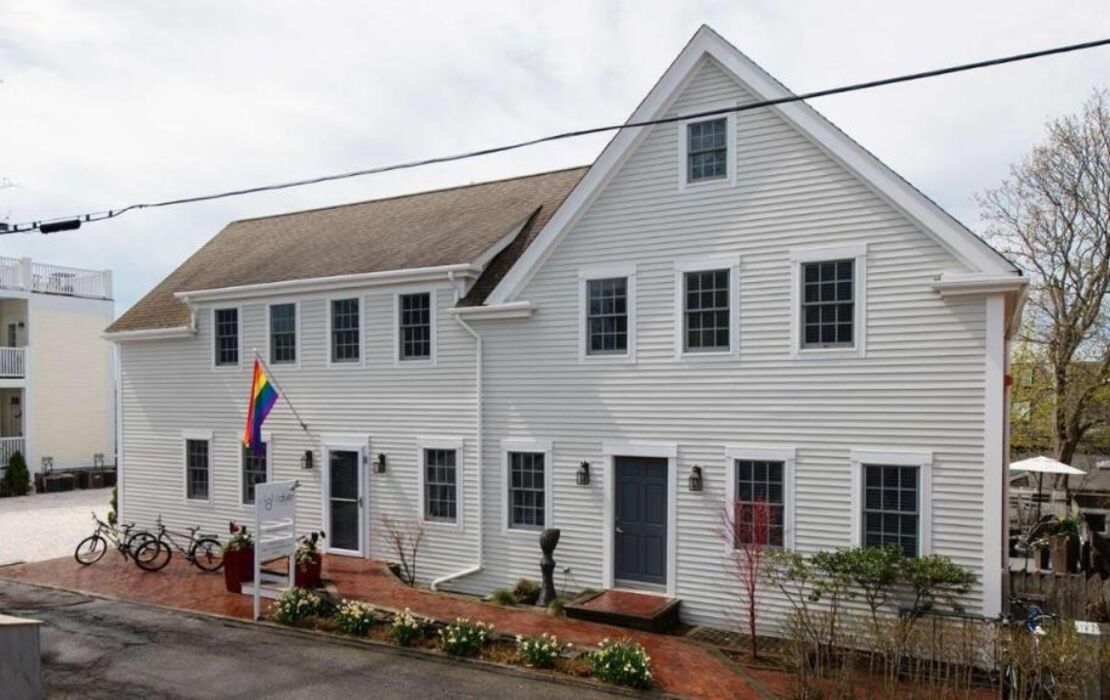 8 Dyer Hotel