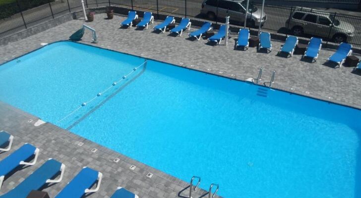 Surfside Hotel and Suites