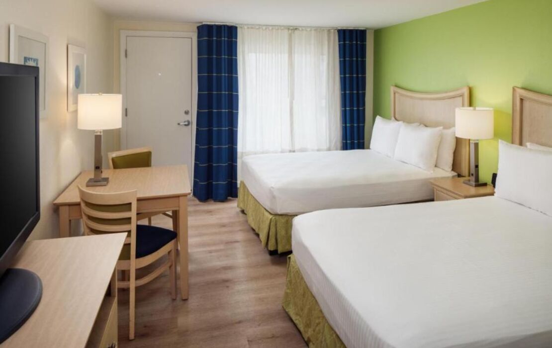 Surfside Hotel and Suites
