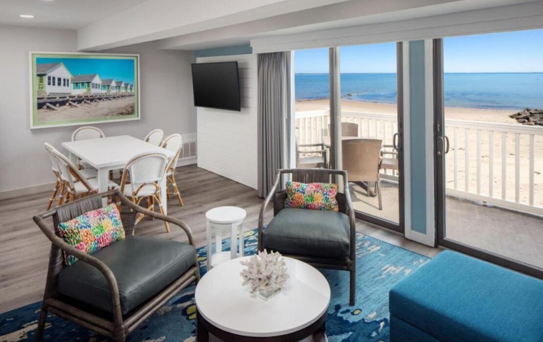 Surfside Hotel and Suites