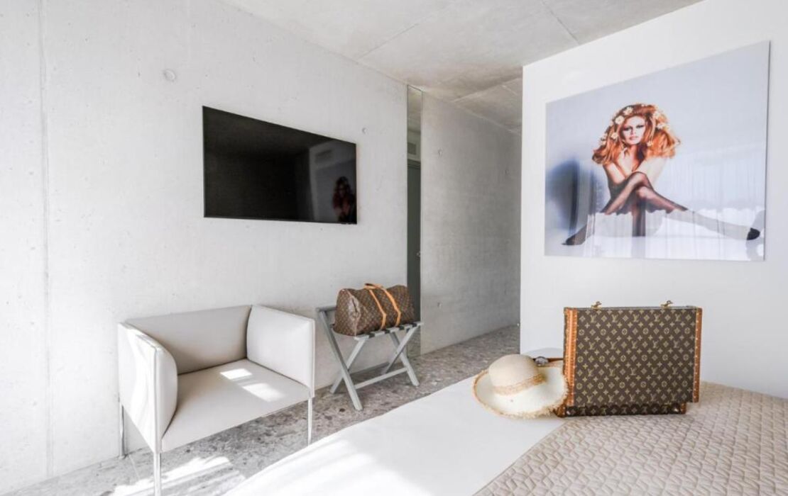 Le Pavillon M, Piscine et Spa au pied du château, Petit-Déjeuner inclus, Parking privé