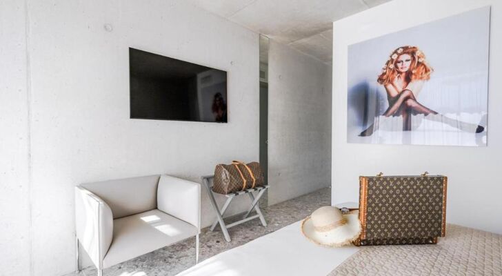 Le Pavillon M, Piscine et Spa au pied du château, Petit-Déjeuner inclus, Parking privé