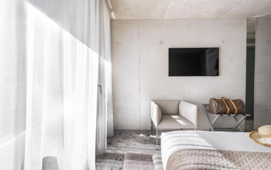 Le Pavillon M, Piscine et Spa au pied du château, Petit-Déjeuner inclus, Parking privé