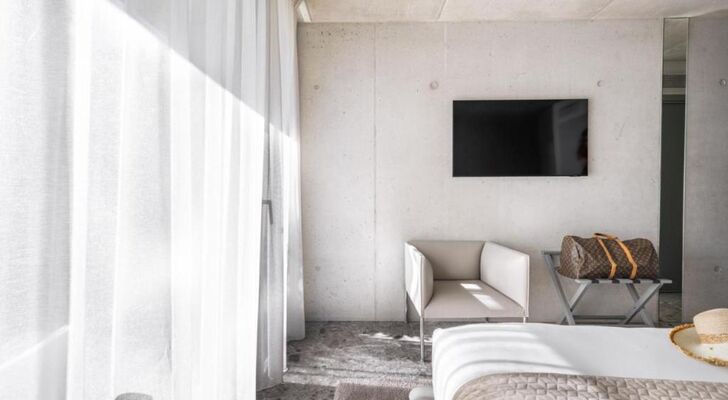 Le Pavillon M, Piscine et Spa au pied du château, Petit-Déjeuner inclus, Parking privé