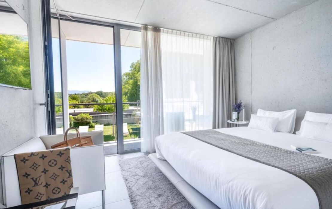 Le Pavillon M, Piscine et Spa au pied du château, Petit-Déjeuner inclus, Parking privé