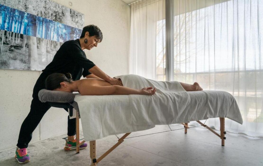 Le Pavillon M, Piscine et Spa au pied du château, Petit-Déjeuner inclus, Parking privé