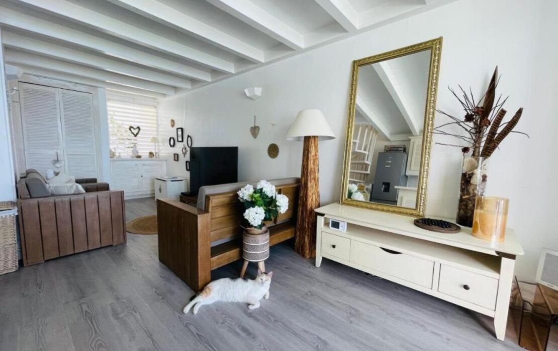 Blue Lagoon, cottage les pieds dans l eau