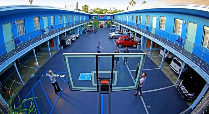 Banana Bungalow Hollywood Hotel & Hostel