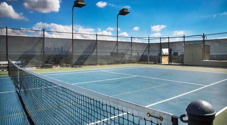 Montrose at Beverly Hills