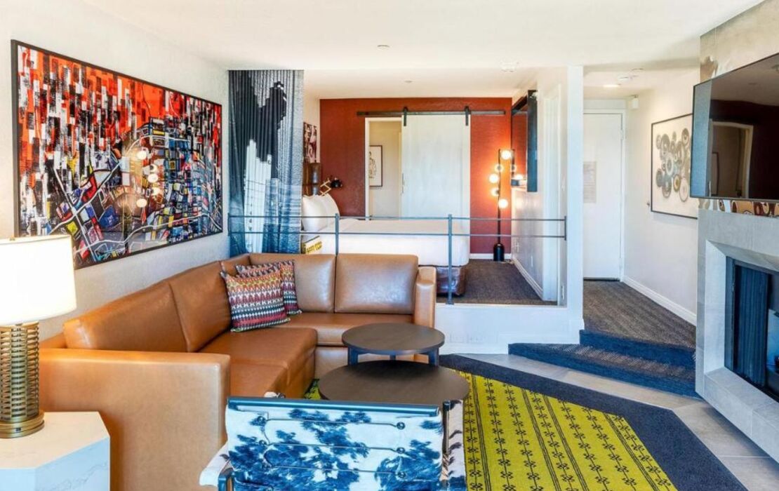 Montrose at Beverly Hills