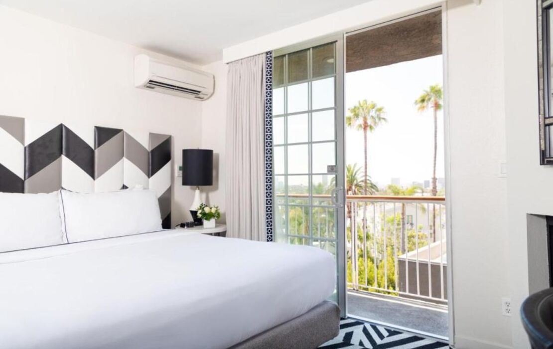 Chamberlain West Hollywood