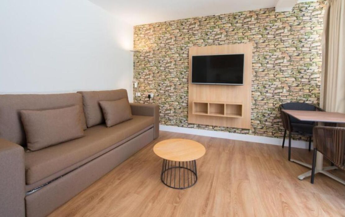 Bungalows Artemisa Gay Men Only