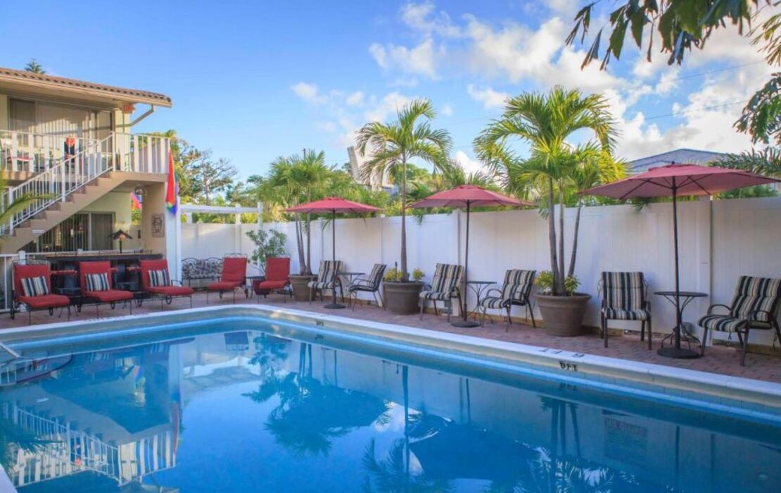 The Big Coconut Guesthouse - Gay Men's Resort