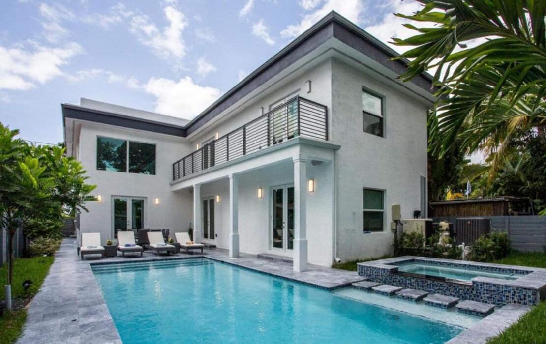 CASA HERMÈS Wilton Manor - Gay Guesthouse