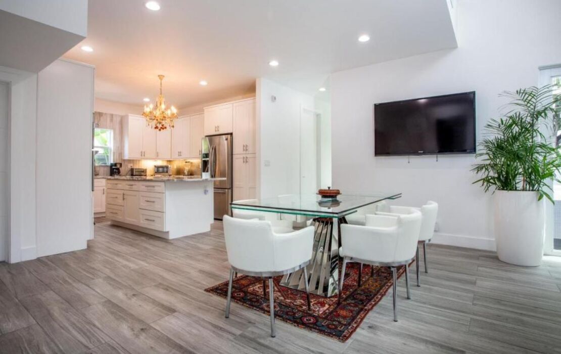 CASA HERMÈS Wilton Manor - Gay Guesthouse